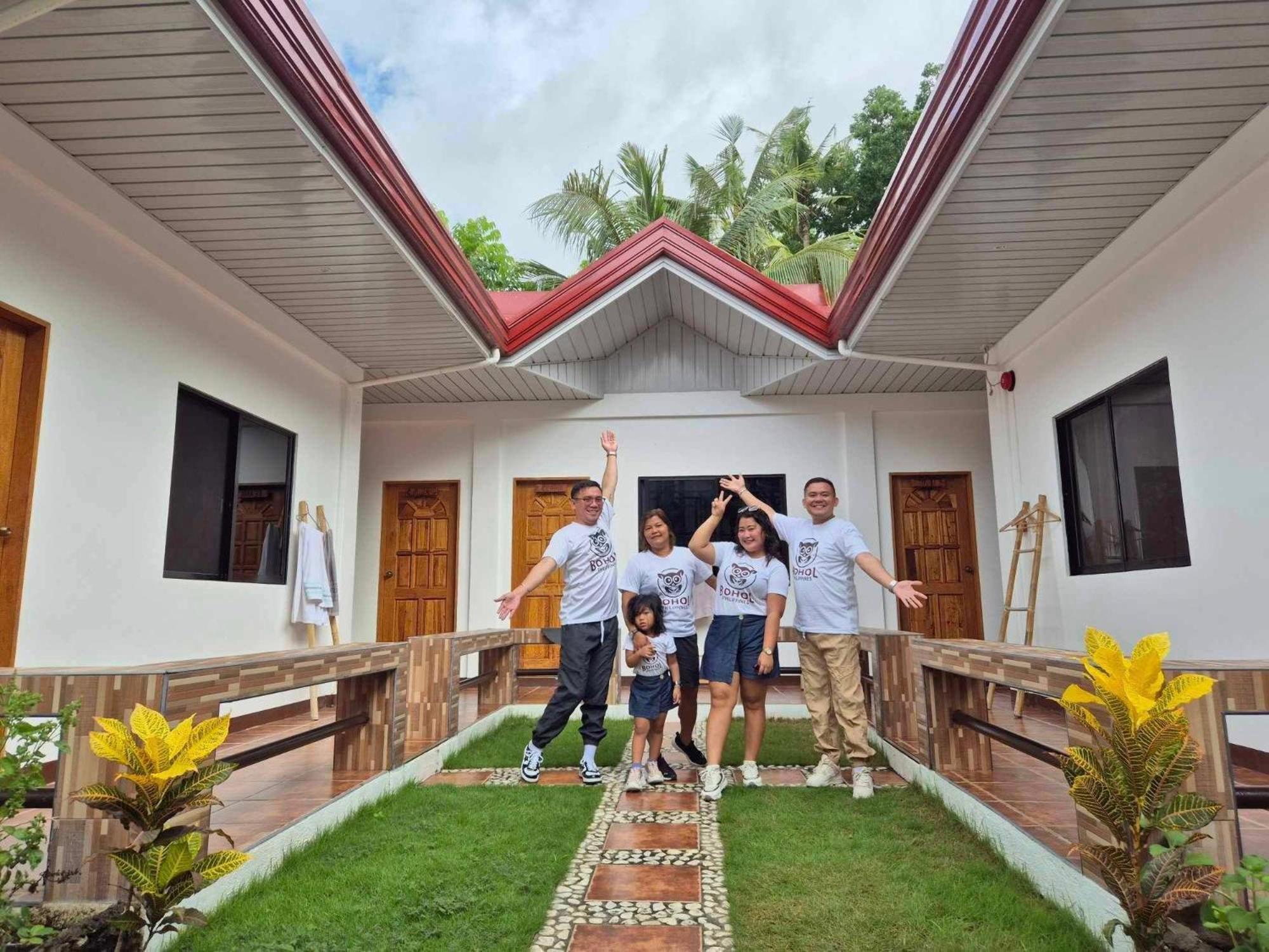 Casa Mia Inn Dauis エクステリア 写真