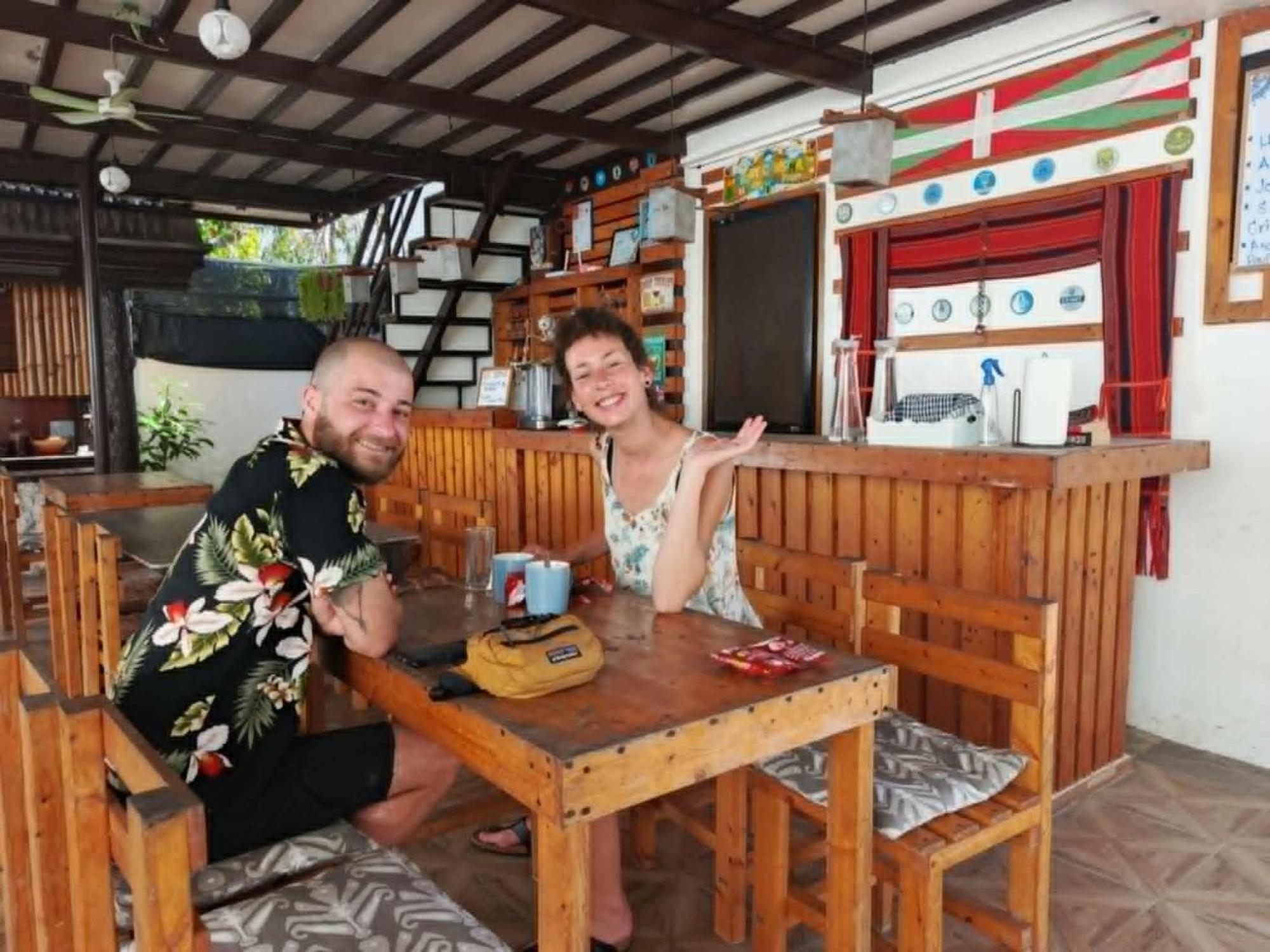 Casa Mia Inn Dauis エクステリア 写真