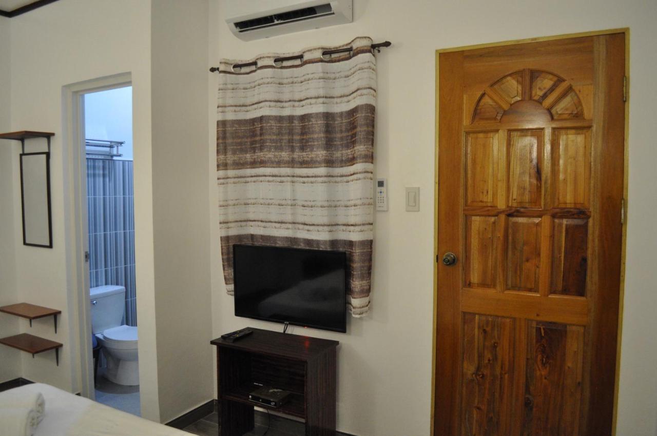 Casa Mia Inn Dauis エクステリア 写真